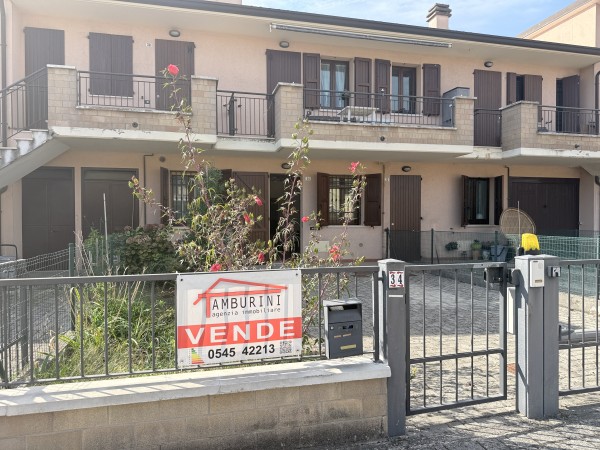 APPARTAMENTO AL PIANO TERRA CON  ING. INDIPENDENTE E GIARDINO PRIVATO FRONTE E RETRO
